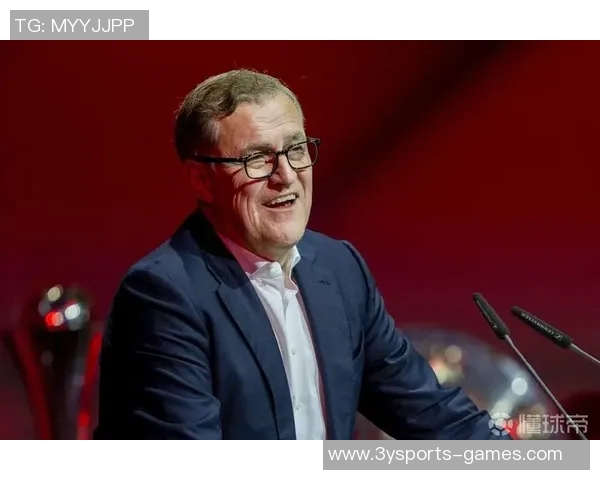 拜仁高层澄清巴萨未拖欠莱万多夫斯基转会费的传闻