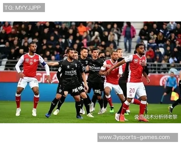 埃因霍温在欧冠赛季中禁区外进球领跑那不勒斯遭遇单场三球重创 埃因霍温在欧冠赛季中禁区外进球领跑那不勒斯遭遇单场三球重创